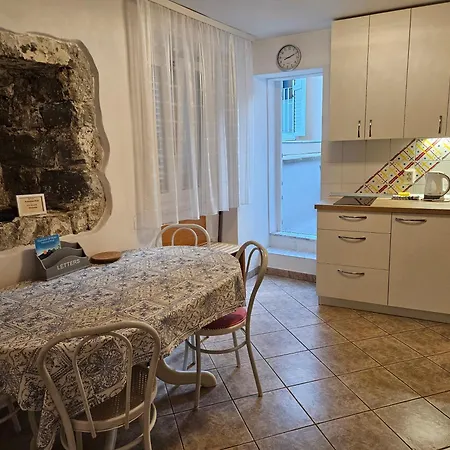 Don Dolfino - Hisa Dolfinova Vrata شقة *