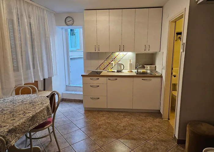 Don Dolfino - Hisa Dolfinova Vrata *