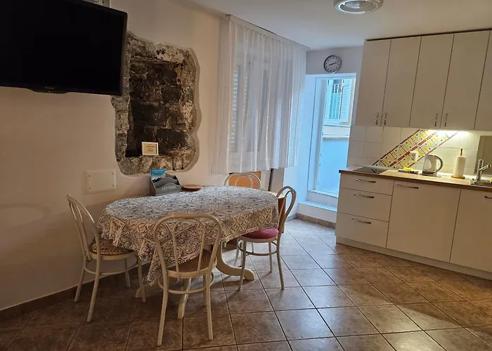 Don Dolfino - Hisa Dolfinova Vrata 皮兰