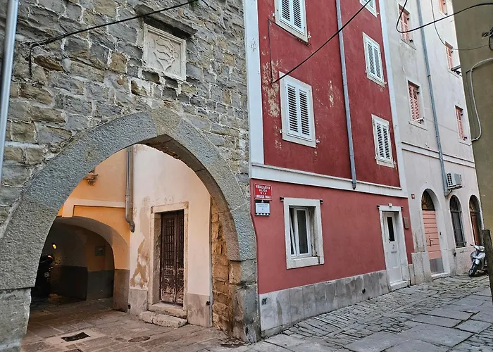 Don Dolfino - Hisa Dolfinova Vrata * 皮兰