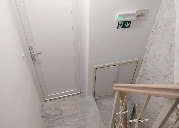 Don Dolfino - Hisa Dolfinova Vrata * 皮兰